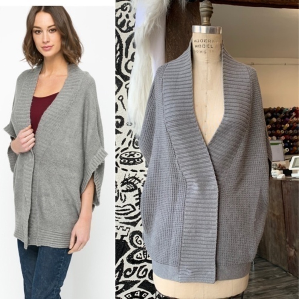 CLUB MONACO Merino wool batwing cardigan